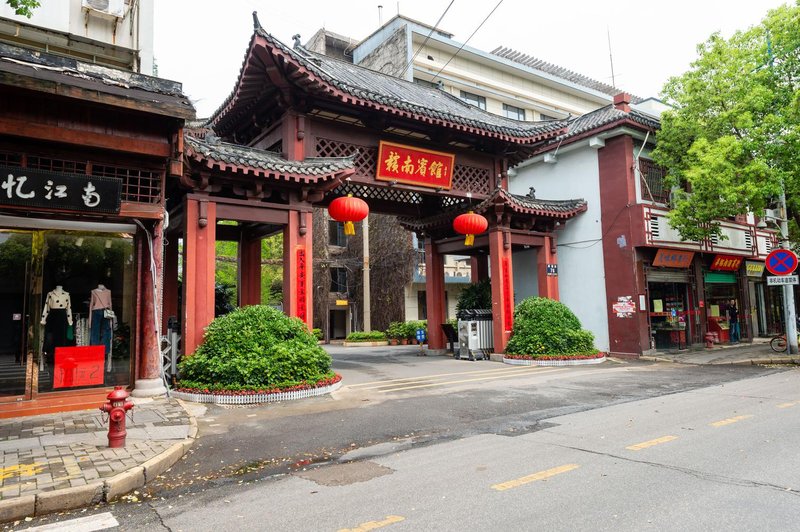 Ganzhou Gannan Motel Over view