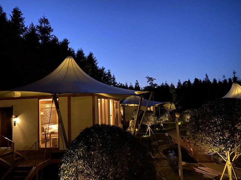 Leixi Tent Theme Hotel Over view