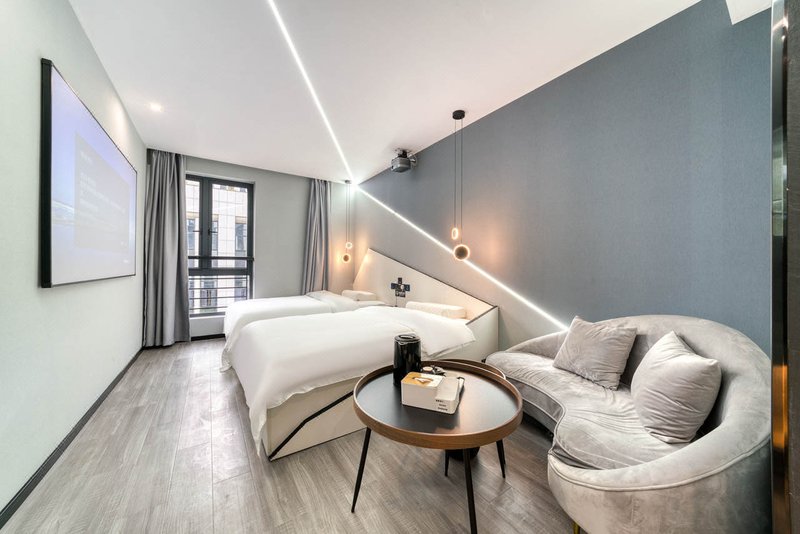 Xingcheng Z Designer Art Hotel (Hangzhou East Railway Station Flagship Store)Guest Room