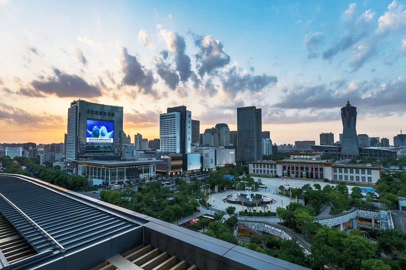 Liz Hotel (Hangzhou Xihu Wulin Plaza) Over view