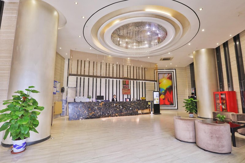 Shenzhen Hua Dingsheng Hotel (Gushu Subway Station, Shenzhen Airport) Lobby