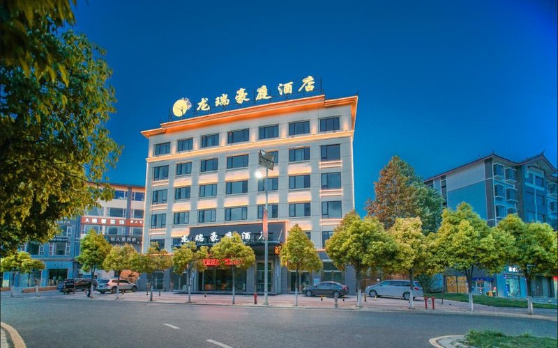 Long Rui Hao Ting Hotel Over view