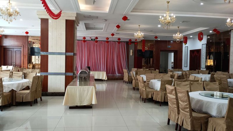 Wenxian Bailin Hotel VIP Building Restaurant