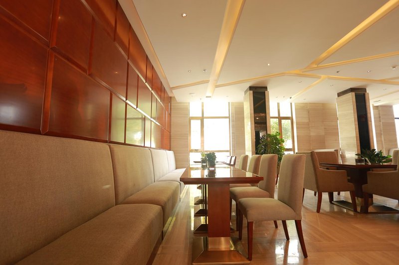 Yujing Saussurea French Style HotelRestaurant