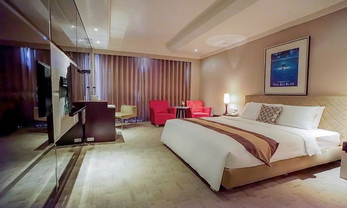 Justwin Grand Hotel Guest Room