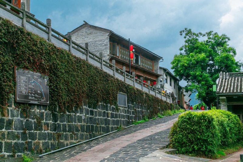 fengchengyuan Inn Over view