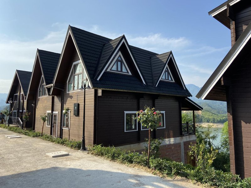 Tingzhou Wooden House Hostel Over view