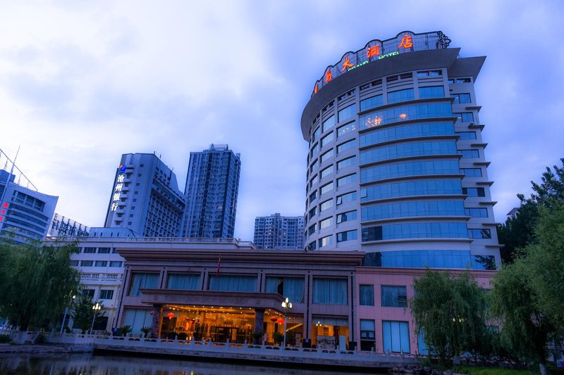 Qin Huang Dao Grand HotelOver view