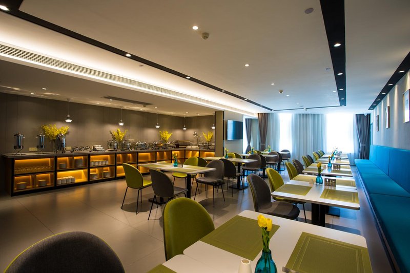 Homeinn Selected (Ordos Kangbashi City Government Museum Store)Restaurant