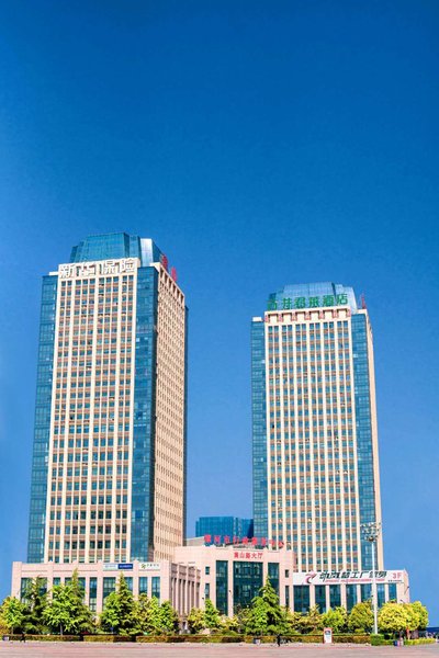 GujingJunlai Hotel (Luhe Convention  Exhibition Center) Over view