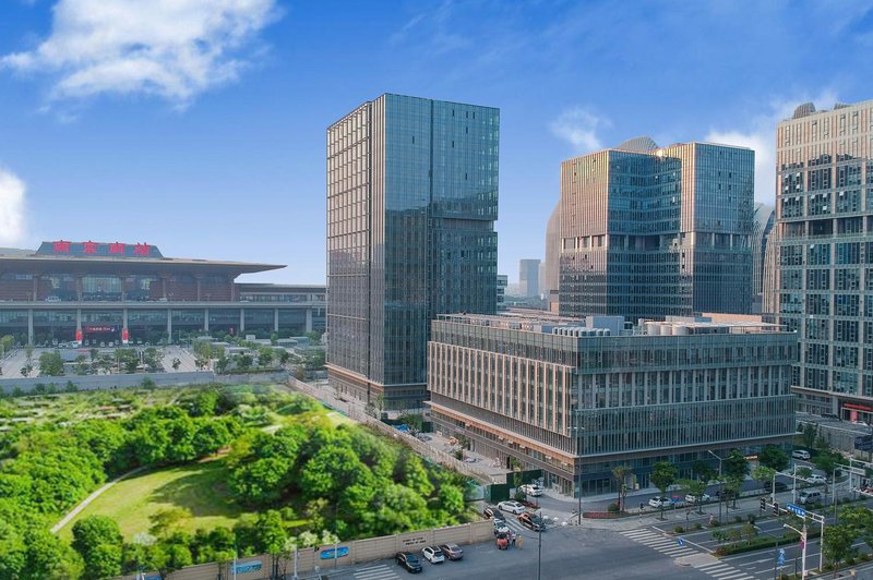 Jinjiang Metropolo Hotel ( NanJingnan Railway Station South Square) over view