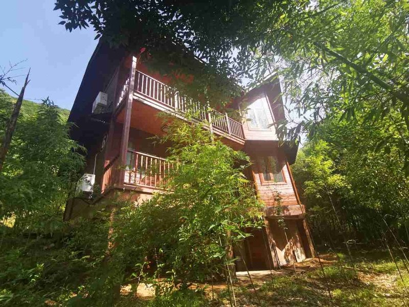 Wulong River Chalet Over view