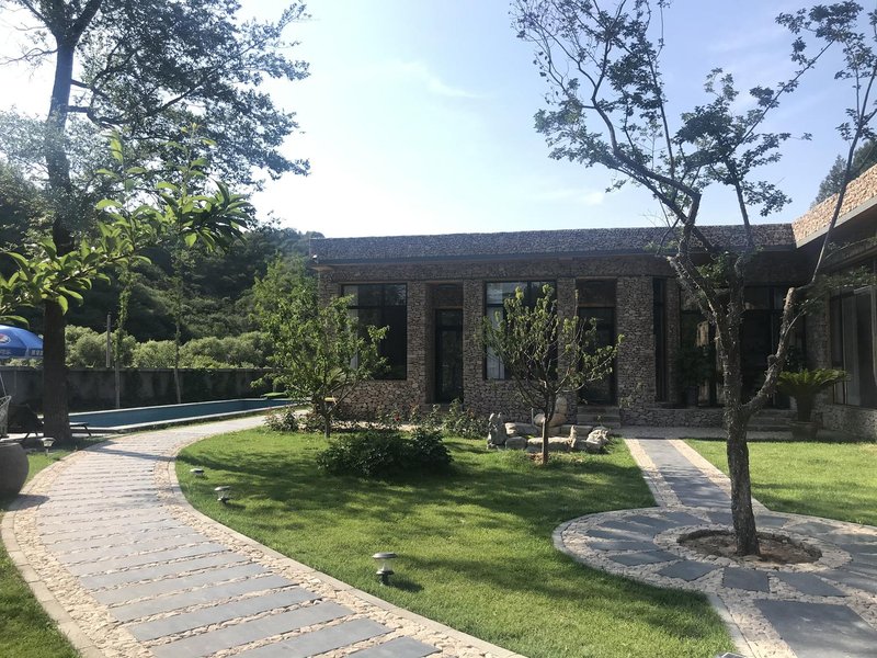 Guigu Shanlan Linxi Courtyard Over view