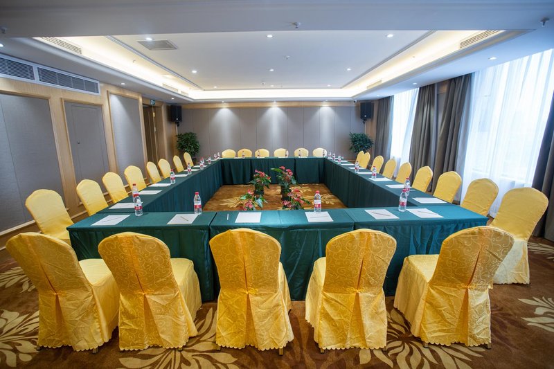 Vienna International Hotel (Nanchong Jialing) meeting room