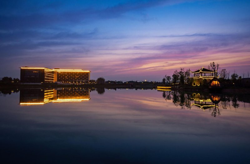 Holiday Inn Resort Maoshan Hot Spring Over view