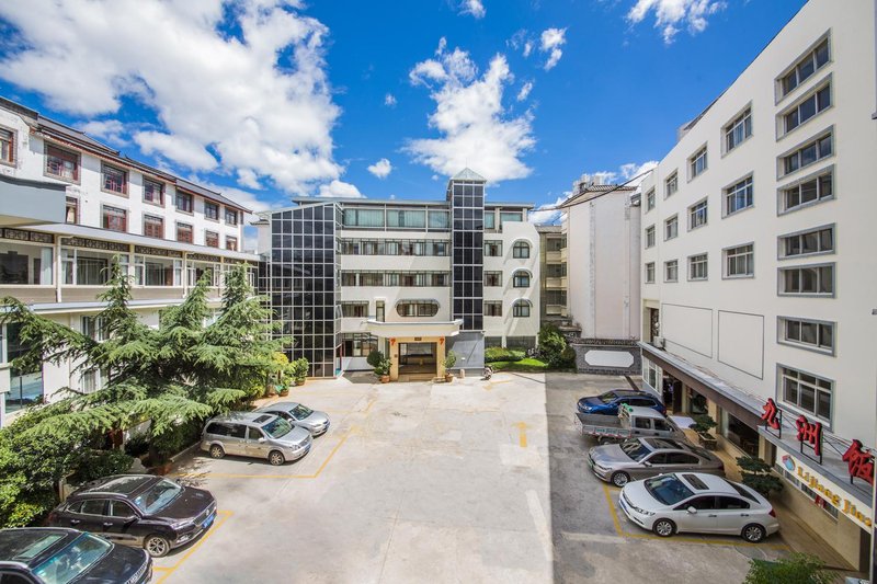 Jiuzhou Hotel（Lijiang waterwheel store） over view