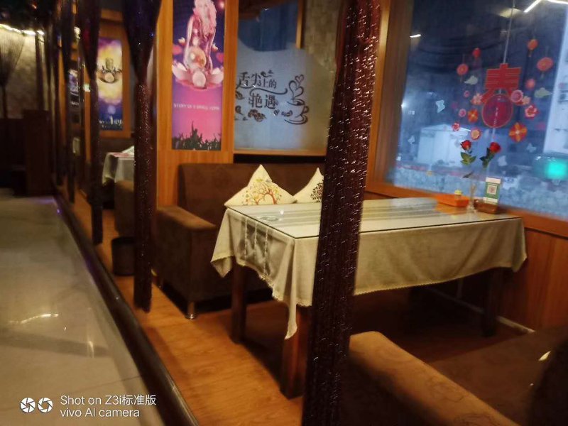 Obama mini hotelRestaurant