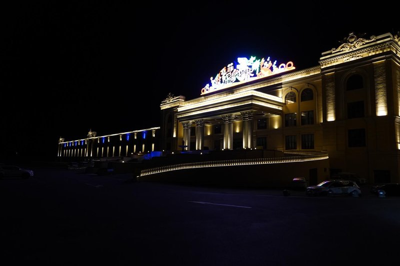 Xinmin Eurasia Philippines hot spring World Hote Over view