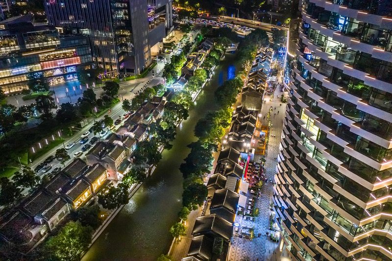 Elegant Hotel (Zhujiang New Town Canton Tower)Over view