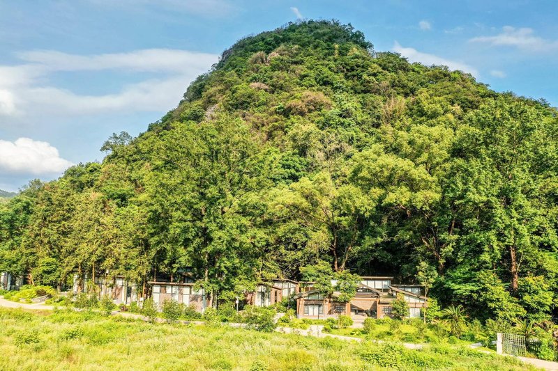 Qiangu Yunshe Resort Over view