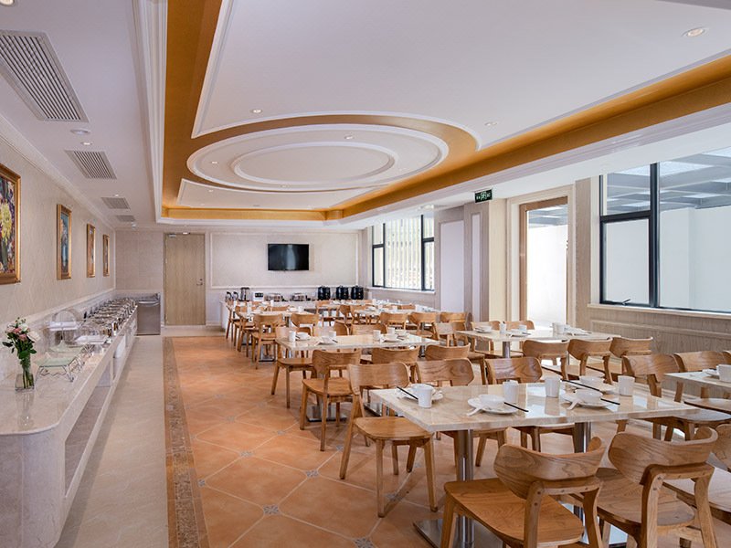 Vienna Hotel (Shenzhen Pingshan Longtian Small Town) Restaurant