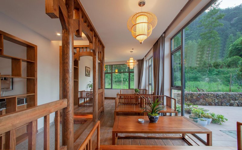 Yingke Shanju Homestay Restaurant