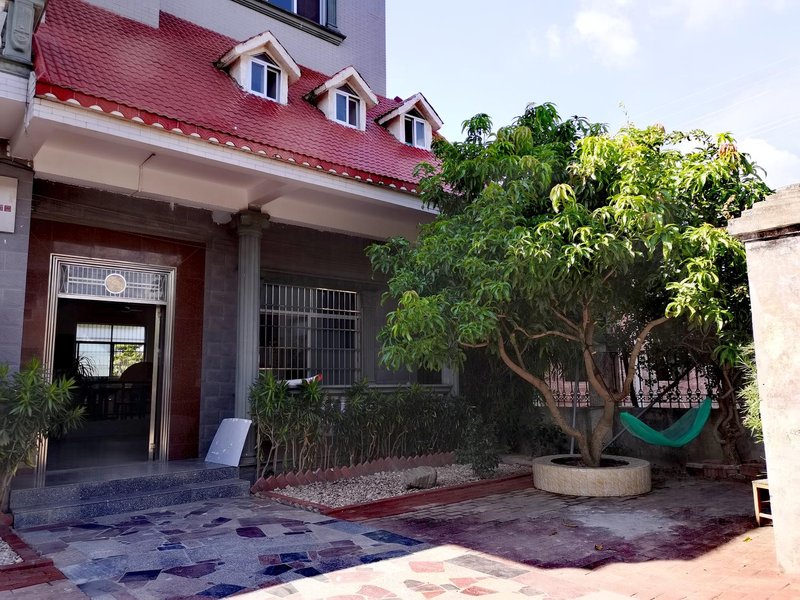 Fangchenggang Days InnOver view