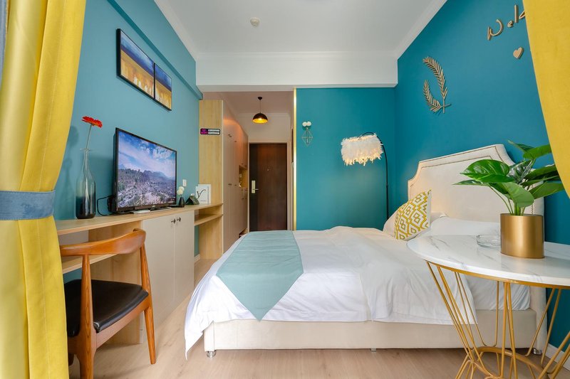 Chengdu Huguang Autumn Moon Art ApartmentOver view