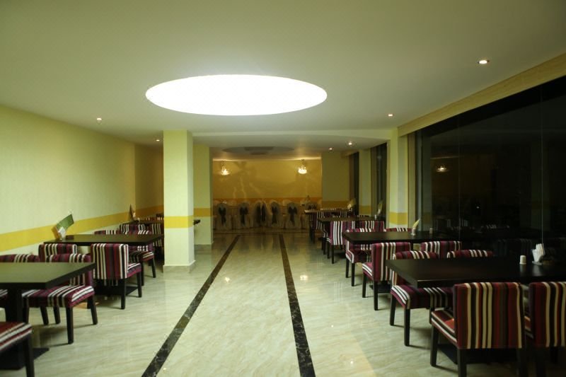 Mount Siguniang Huaji Hotel Restaurant