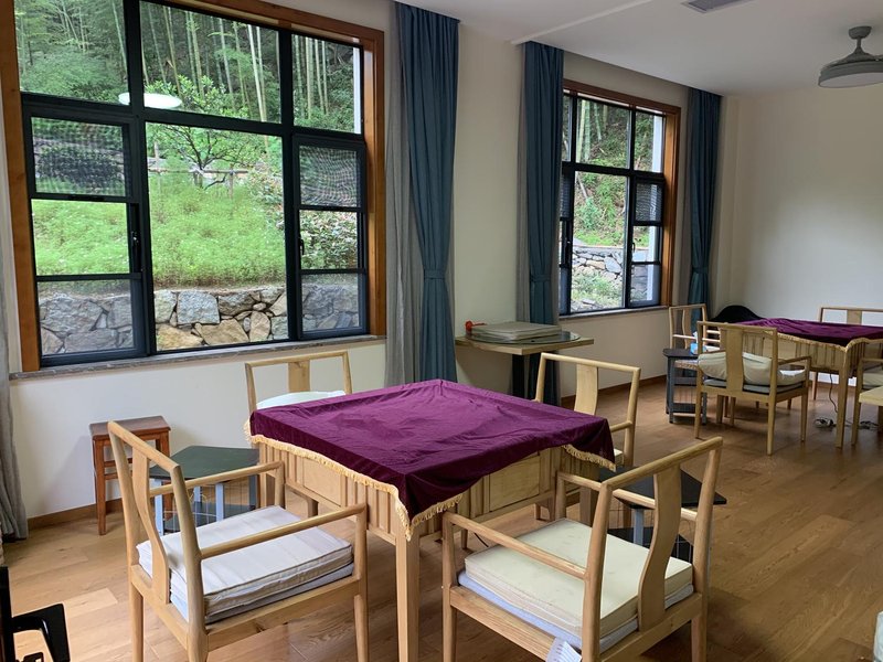 Anji hidden ridge boutiqueHotel public area