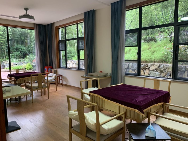 Anji hidden ridge boutiqueHotel public area