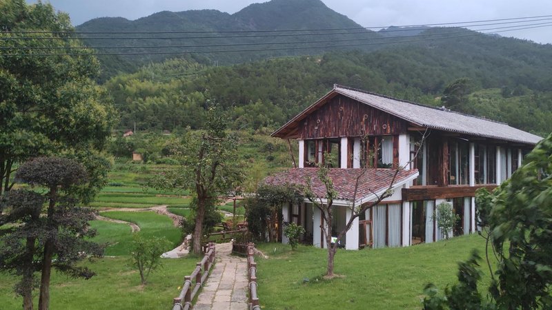 Yunhe Rice Field Homestay Over view