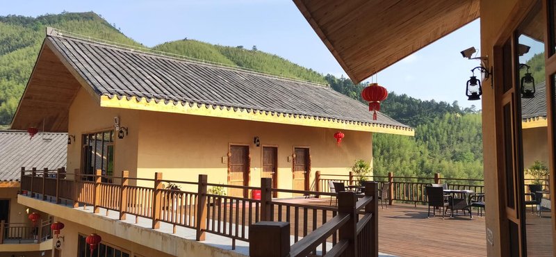 Chongyi pusu homestay Over view