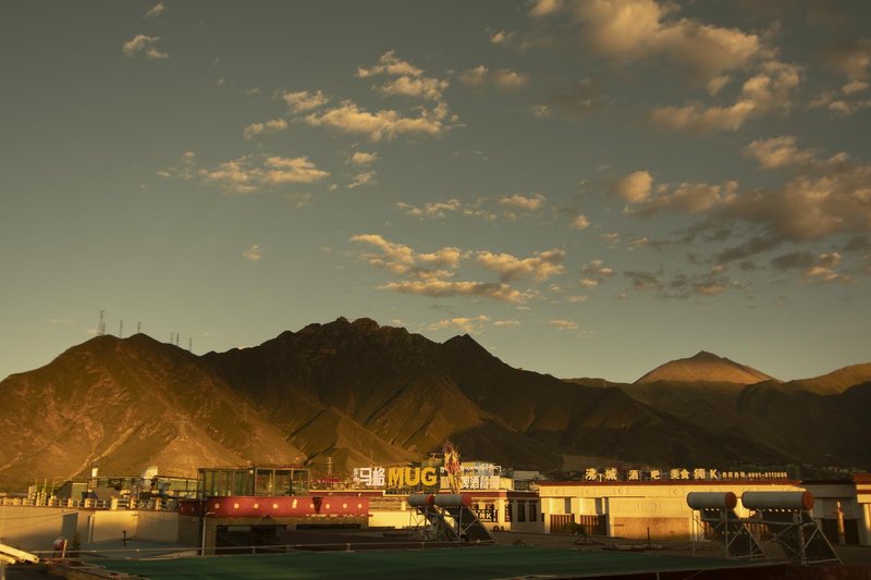 LEGACY HEART HOTEL Over view