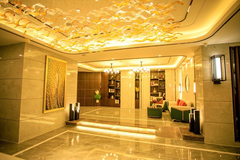 Mianning Yinxiang Business Hotel Lobby
