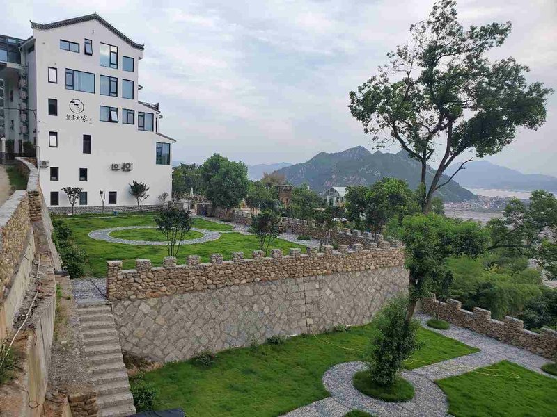 Ziyun Renjia Hostel Over view