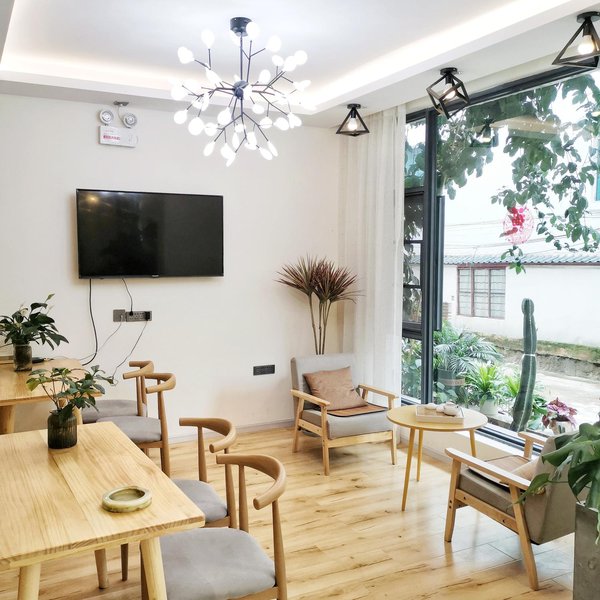 Weijianshan Guesthouse Restaurant