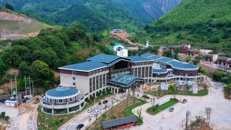 Shiniu Mountain Hotel Over view