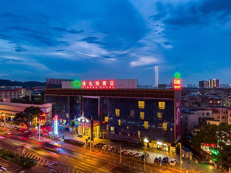 Vienna Hotel (Guangzhou South Railway Station Hanxi Changlong Scenic Spot)Over view