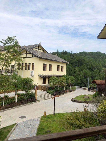 Xuanhan Yunman Bashan Resort Villa Hotel Over view