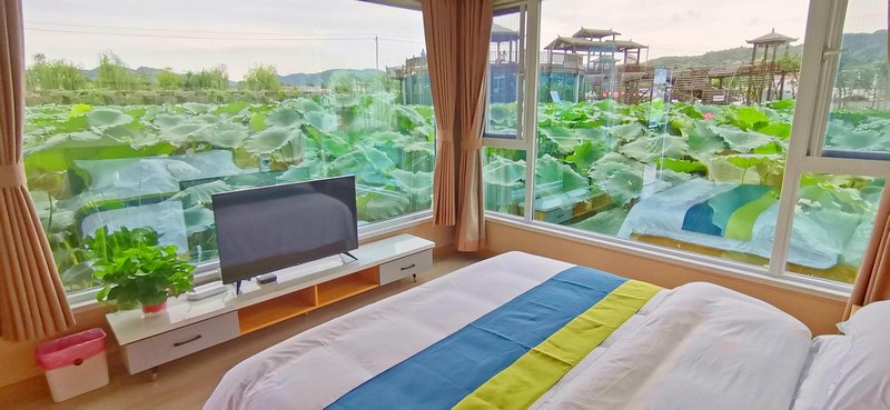 Shiquan Lotus Tangyuese Homestay Guest Room