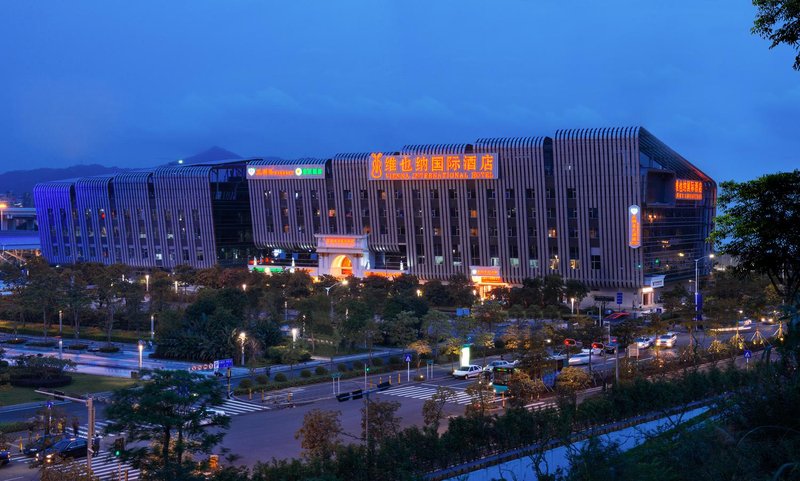 Vienna International Hotel (Shenzhen North Railway Station) Over view