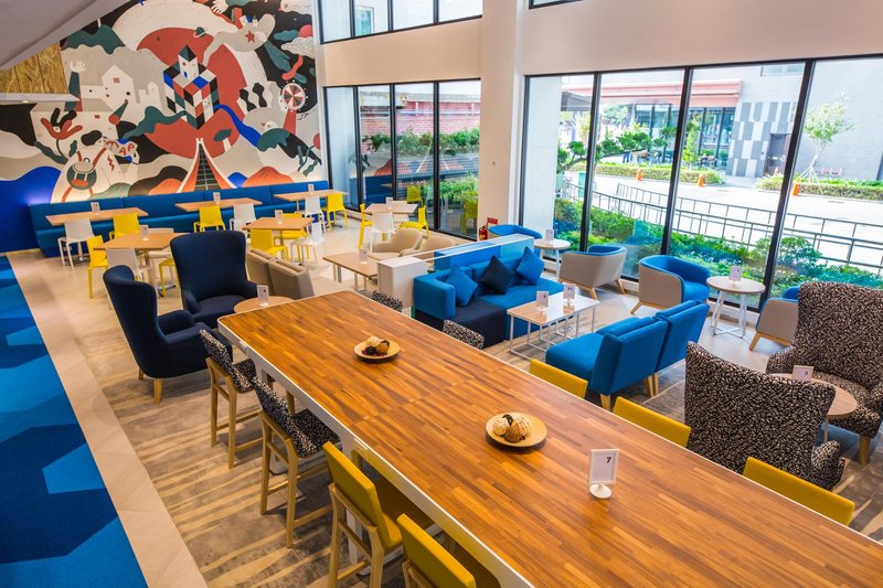 Holiday Inn Express Taichung Fengchia Restaurant