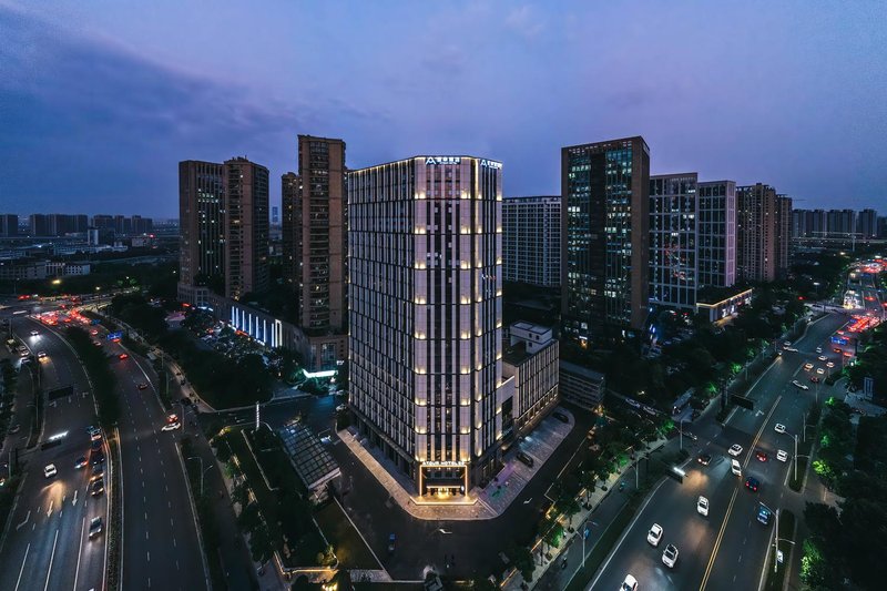 Yaduo Hotel, Hangzhou Qianjiang Century City International Expo Center over view