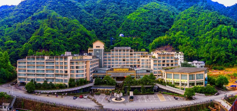 Mangshan Forest Hot Spring HotelOver view