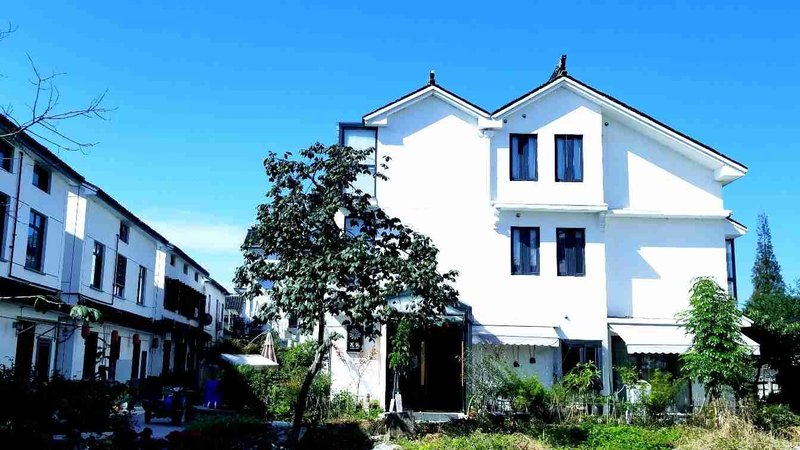 Jiuqi Qingsheyan Humanity Hostel Over view