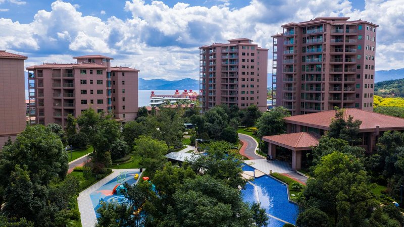 Fuxian Lake Hi Villa Over view