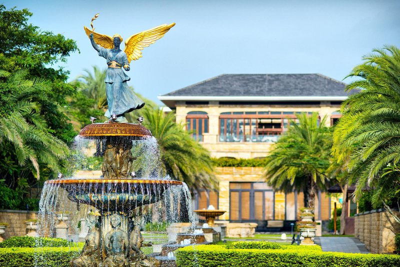 Wanda Reign Resort &Villas Sanya Haitang BayOver view