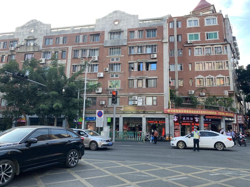 New Xianghe Inn Over view