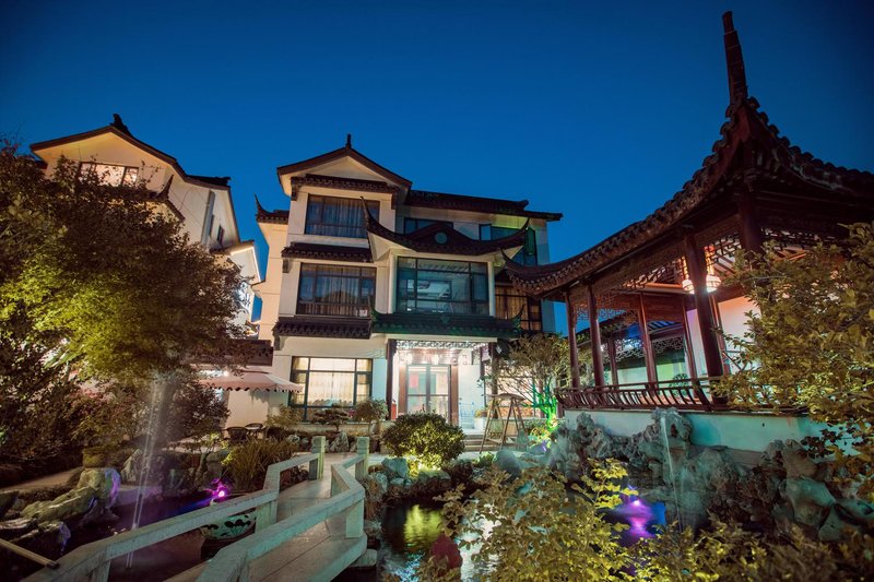 Lingfeng Shanju HostelOver view